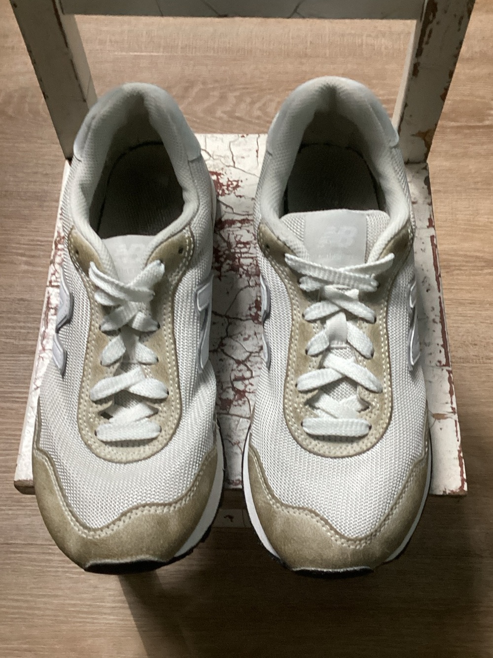 New Balance White and Beige Retro Runner Sneakers Sz 8